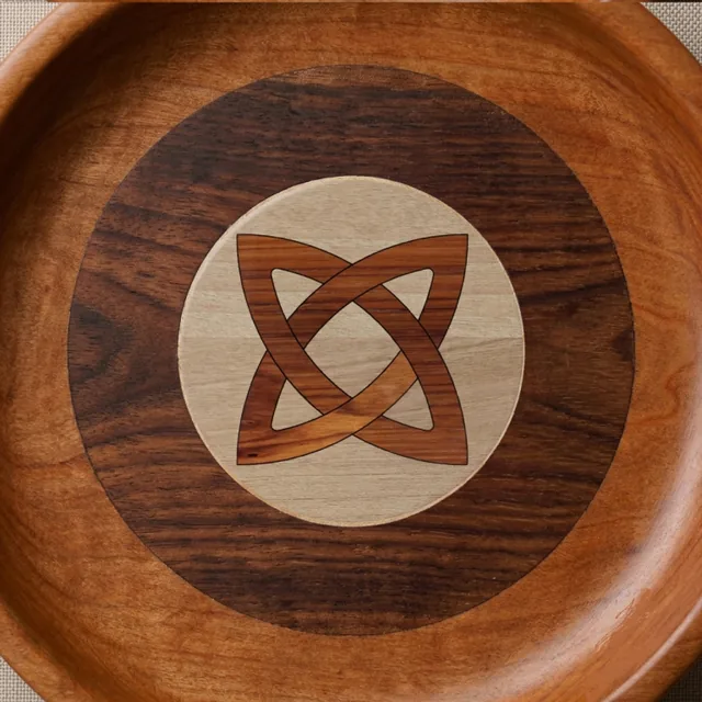 Trinity Knot vessel